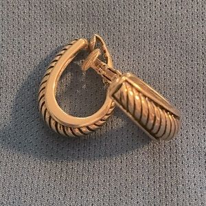 Vintage gold tone clip on earrings.